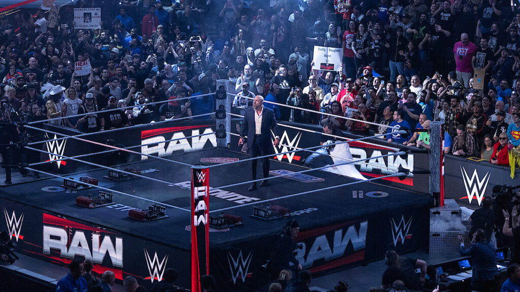 Watch WWE Smackdown on Canadian Netflix in the US
